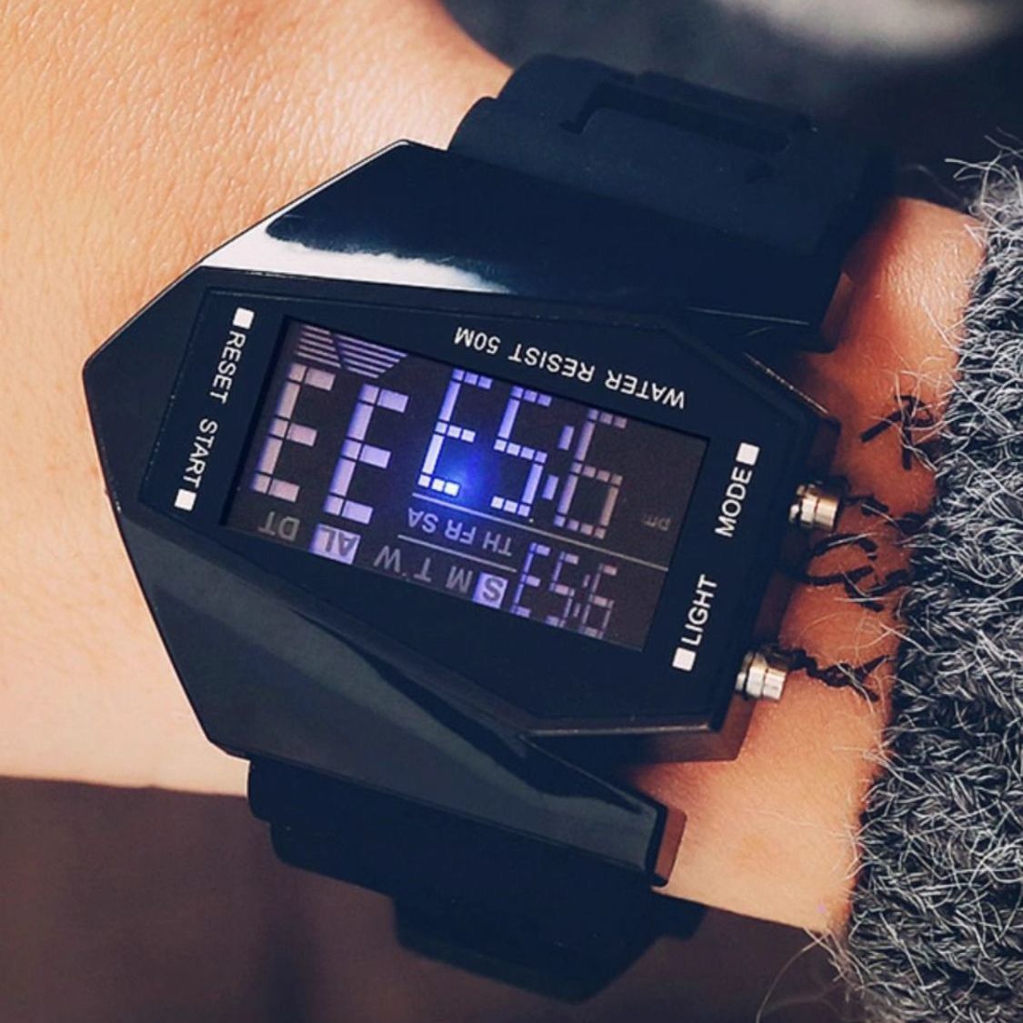 Montre LED digitale & numerique de luxe